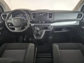 Toyota Proace 1.5 D-4D 120CP 7 1 L2H1 Comfort