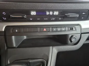 Toyota Proace 1.5 D-4D 120CP 7 1 L2H1 Comfort