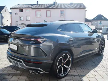 LAMBORGHINI Urus 4.0 V8  Rear Seat TV  4 Seats  Panorama