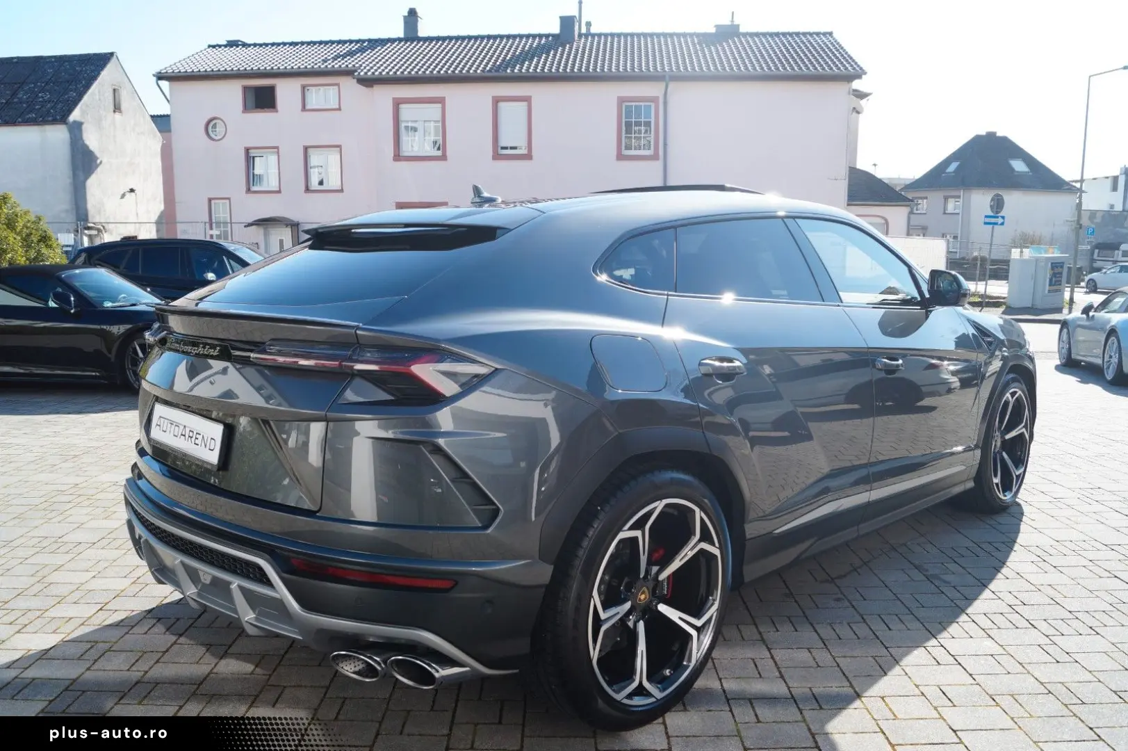 LAMBORGHINI Urus 4.0 V8  Rear Seat TV  4 Seats  Panorama