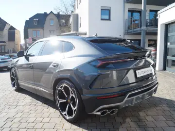LAMBORGHINI Urus 4.0 V8  Rear Seat TV  4 Seats  Panorama