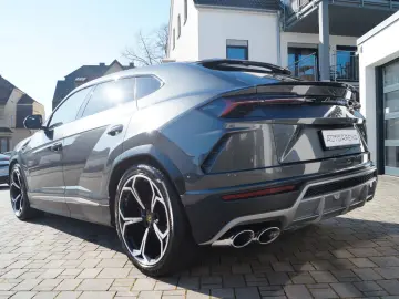 LAMBORGHINI Urus 4.0 V8  Rear Seat TV  4 Seats  Panorama