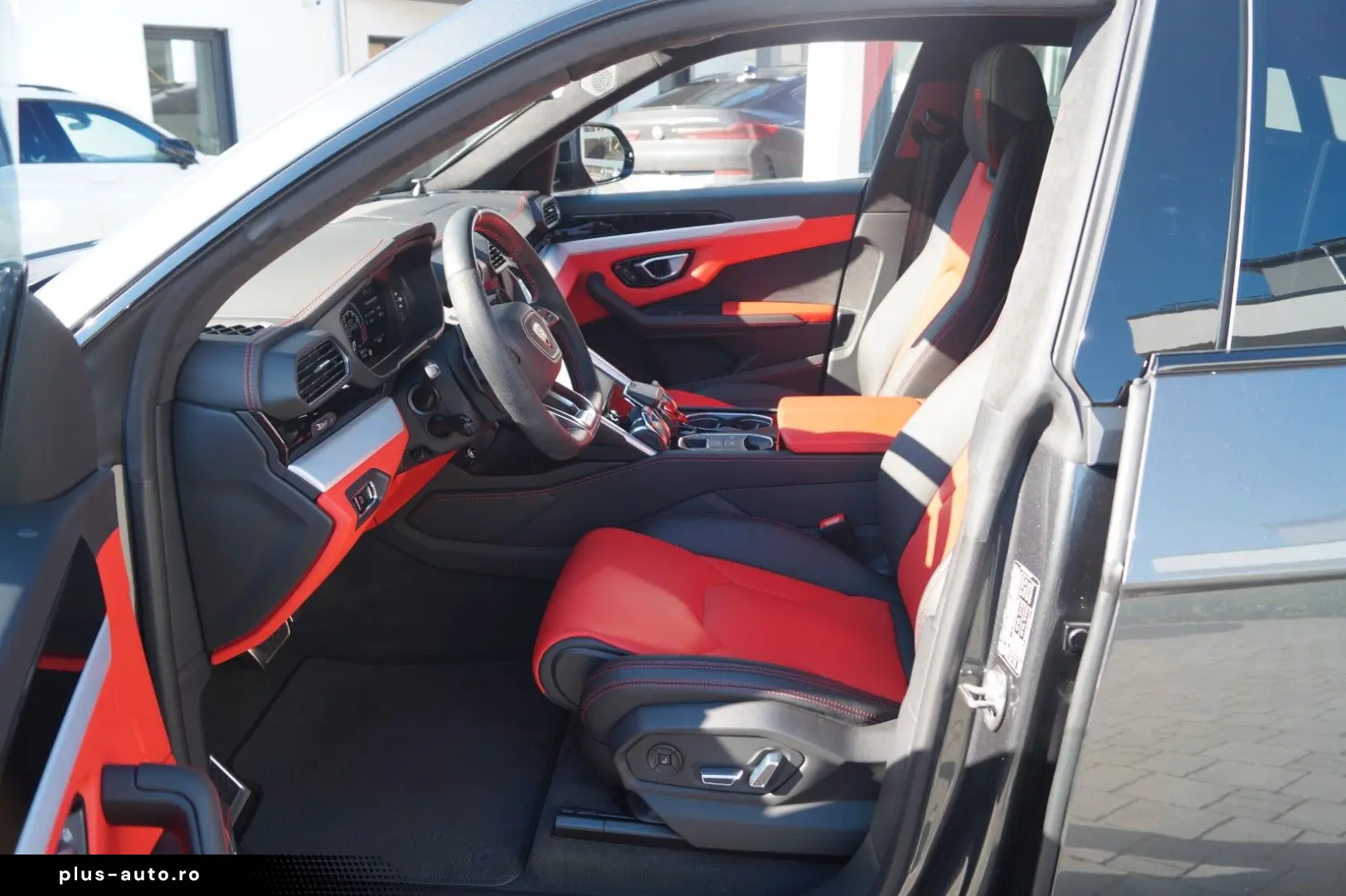 LAMBORGHINI Urus 4.0 V8  Rear Seat TV  4 Seats  Panorama