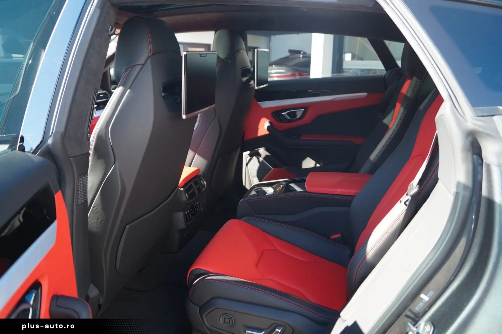 LAMBORGHINI Urus 4.0 V8  Rear Seat TV  4 Seats  Panorama