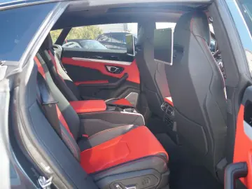 LAMBORGHINI Urus 4.0 V8  Rear Seat TV  4 Seats  Panorama