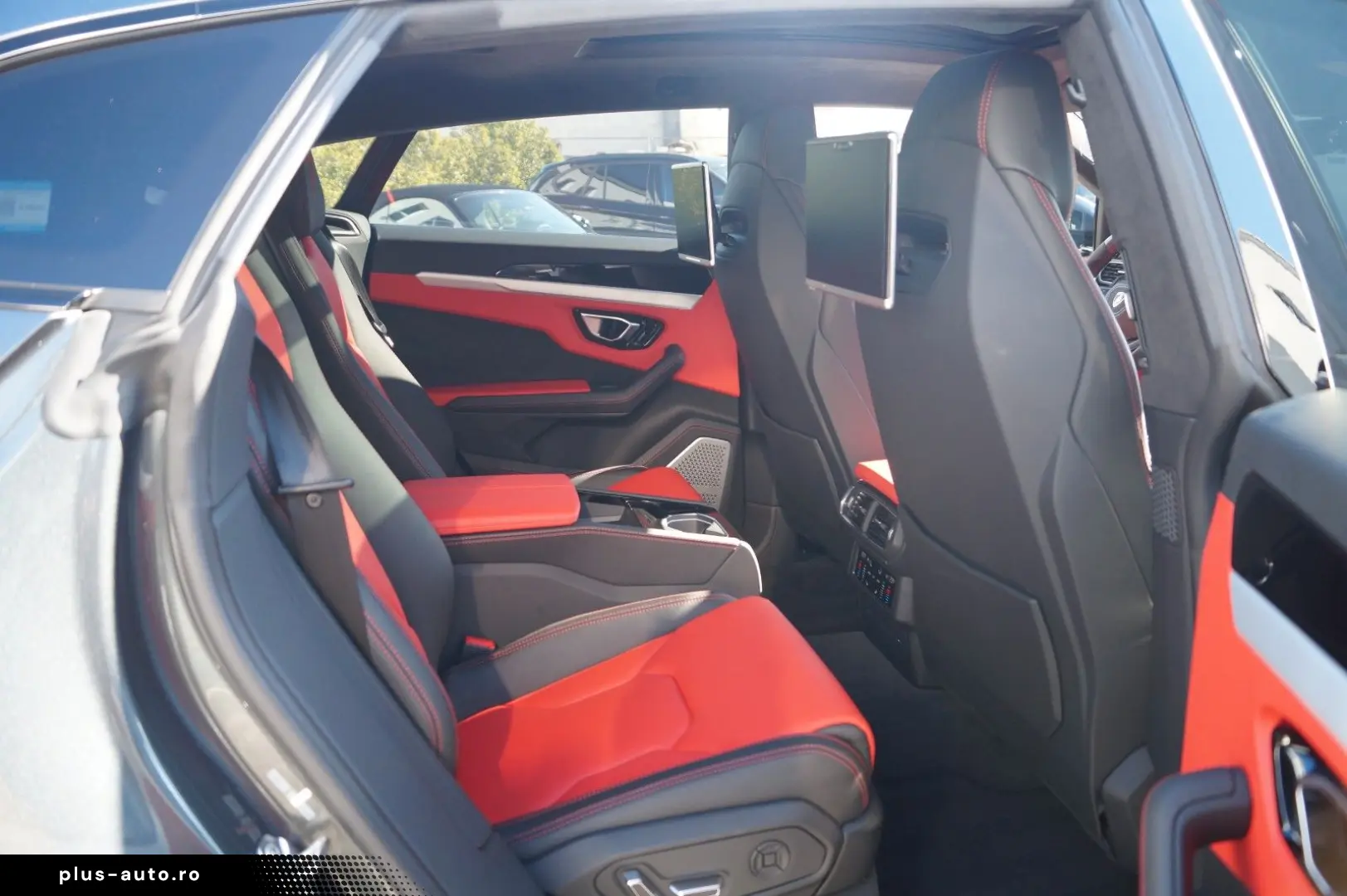 LAMBORGHINI Urus 4.0 V8  Rear Seat TV  4 Seats  Panorama