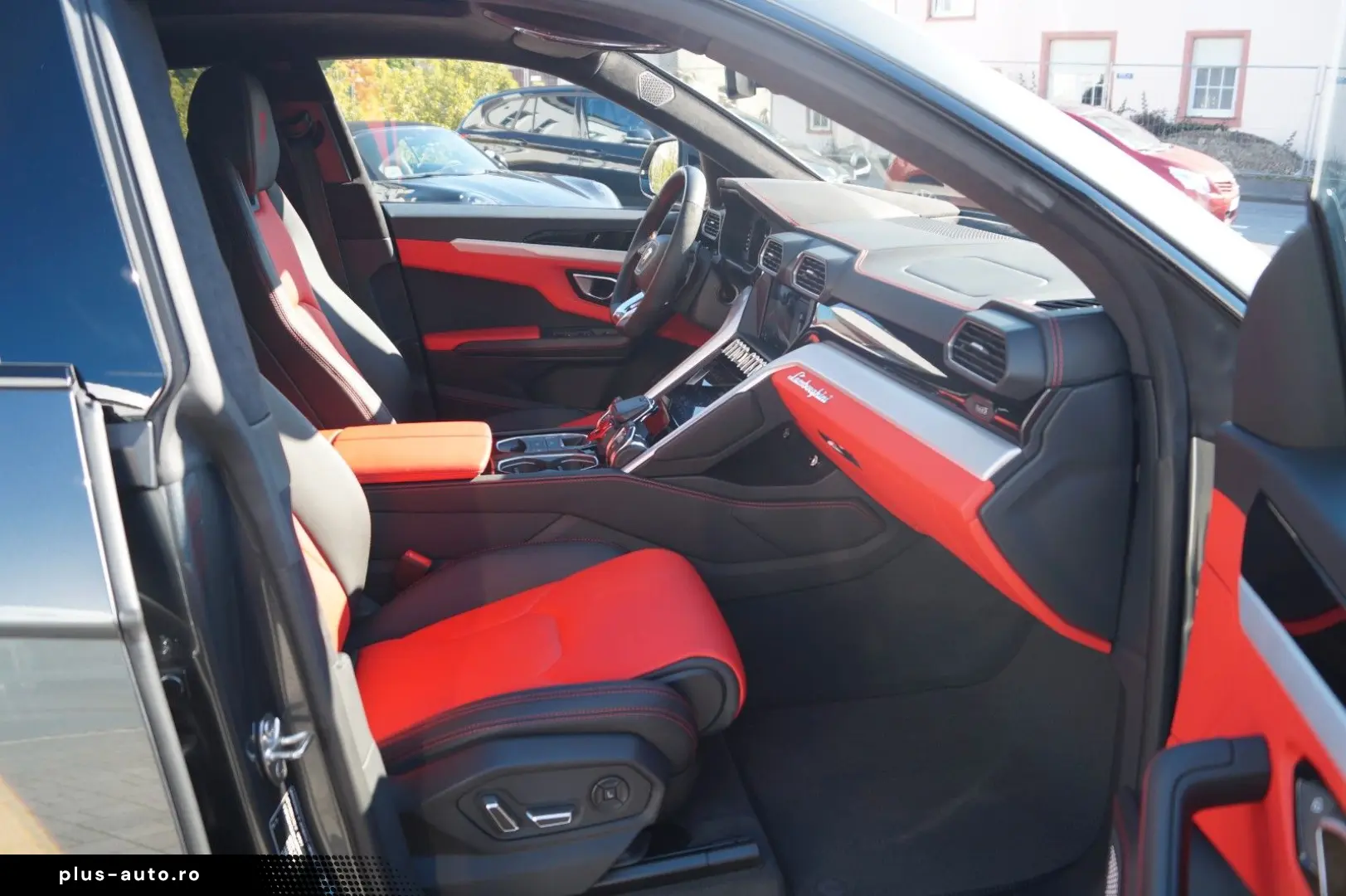 LAMBORGHINI Urus 4.0 V8  Rear Seat TV  4 Seats  Panorama