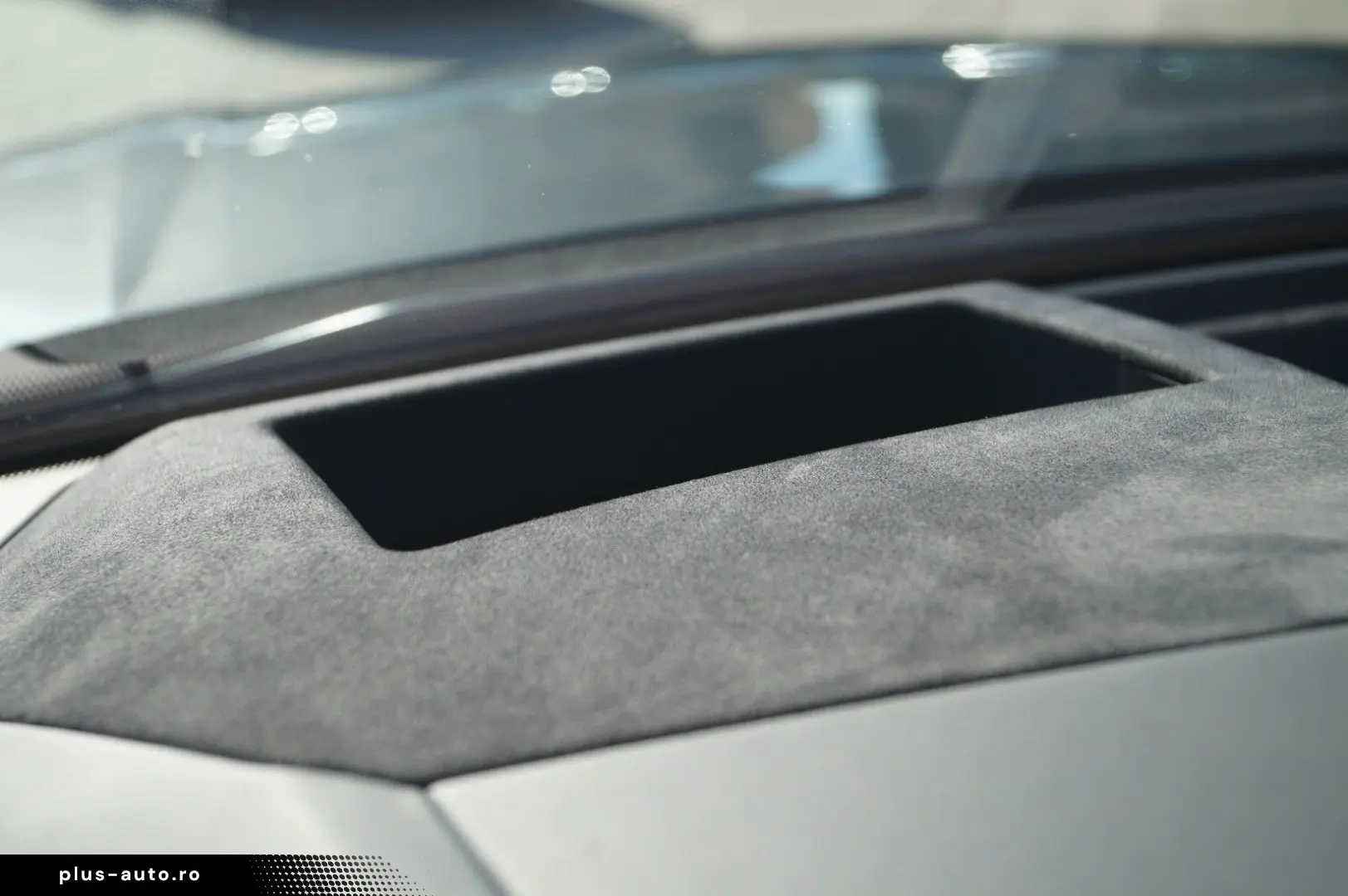 LAMBORGHINI Urus 4.0 V8  Rear Seat TV  4 Seats  Panorama