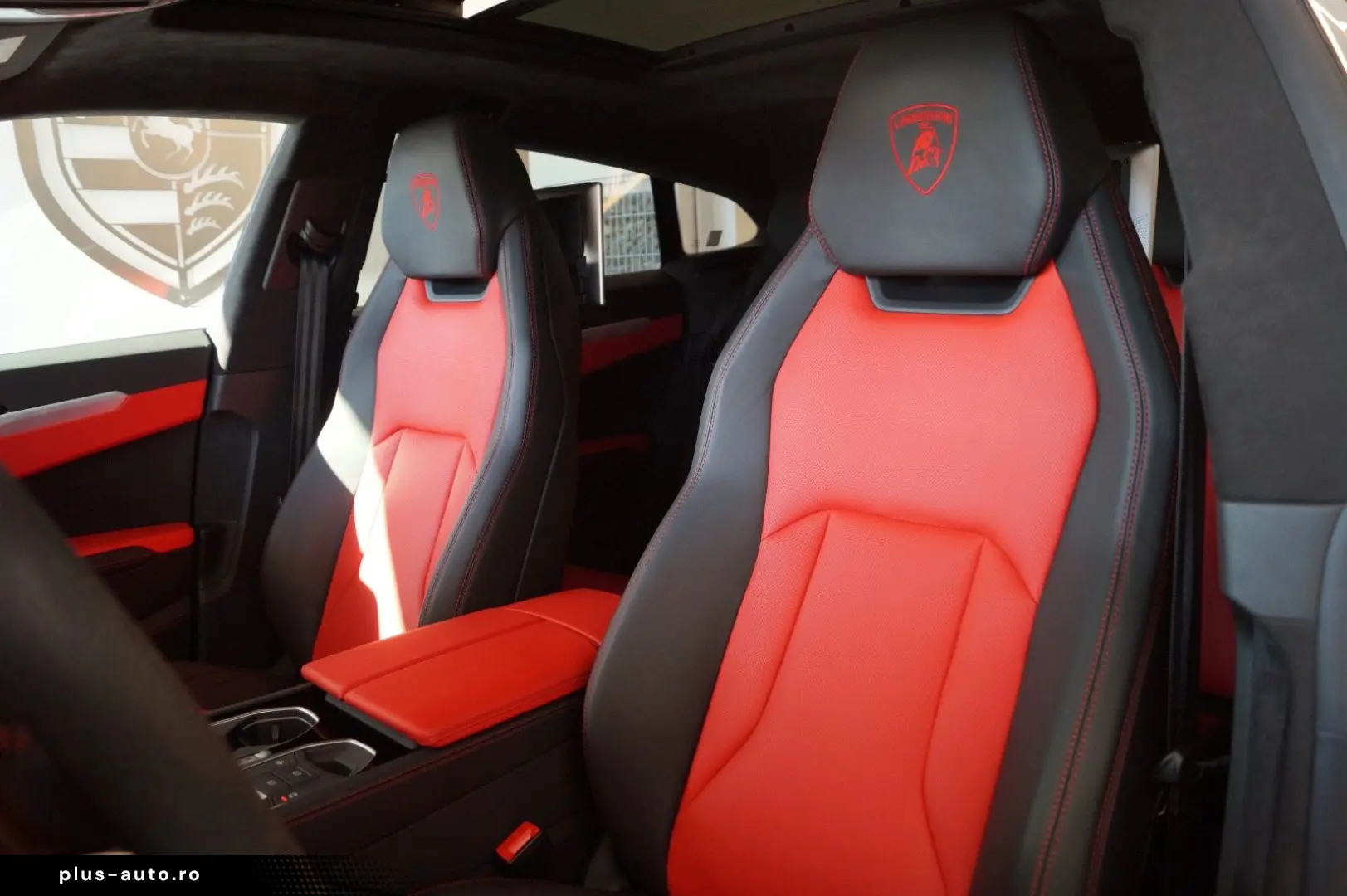 LAMBORGHINI Urus 4.0 V8  Rear Seat TV  4 Seats  Panorama