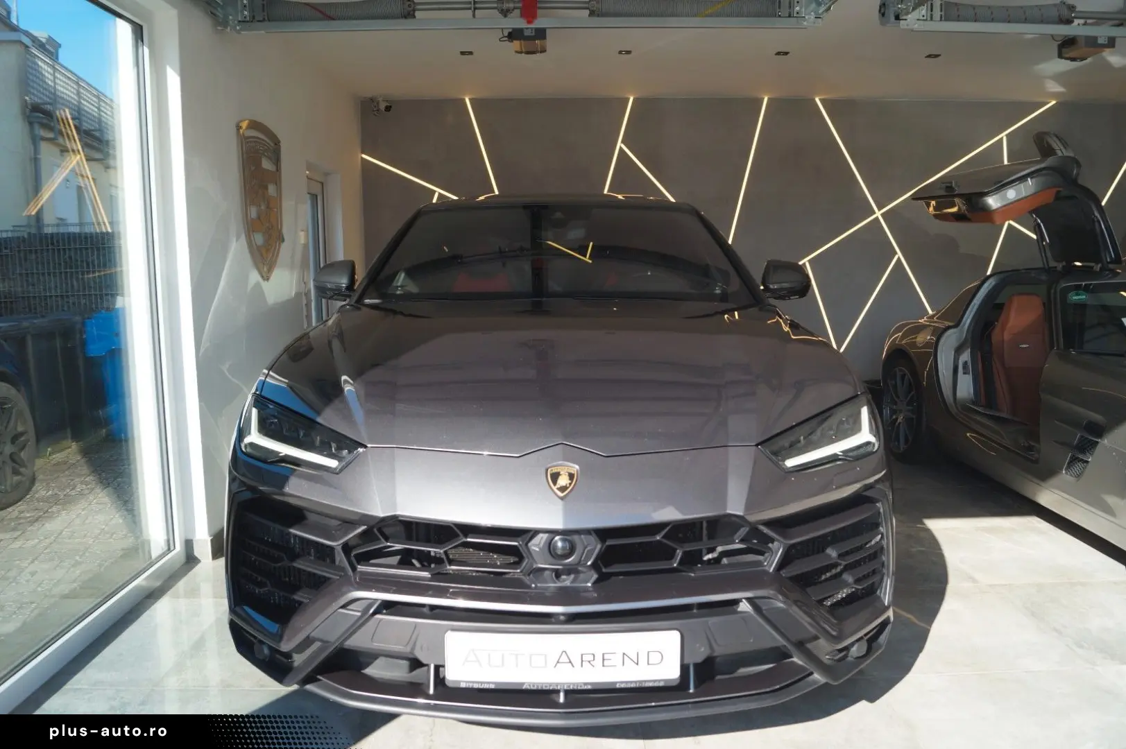 LAMBORGHINI Urus 4.0 V8  Rear Seat TV  4 Seats  Panorama