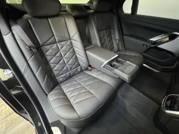 BMW 750e xDrive M Sport Pro AHK ACC 360