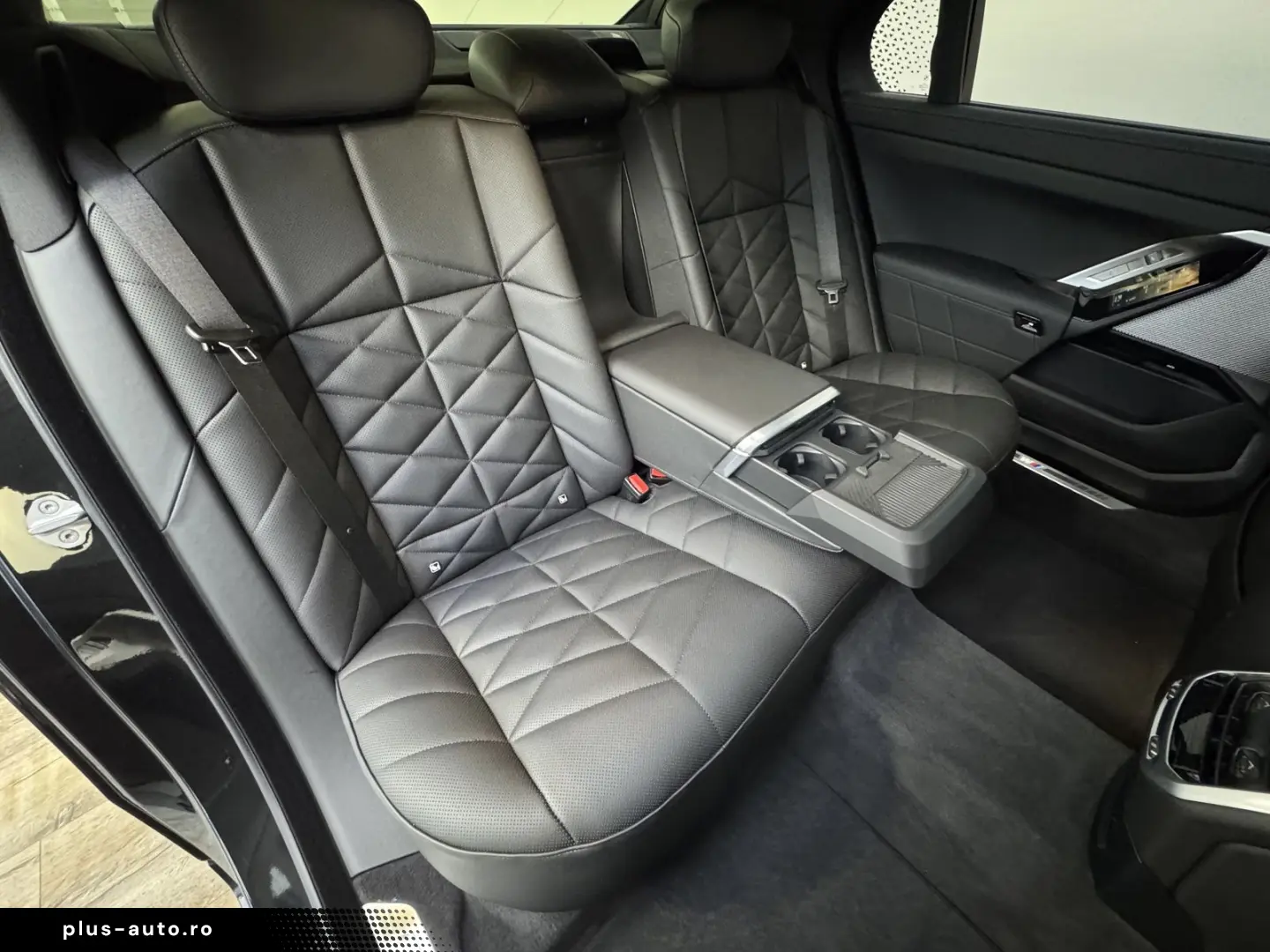 BMW 750e xDrive M Sport Pro AHK ACC 360