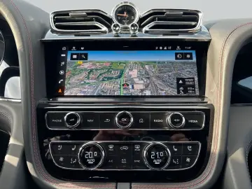 BENTLEY New Bentayga V8 S