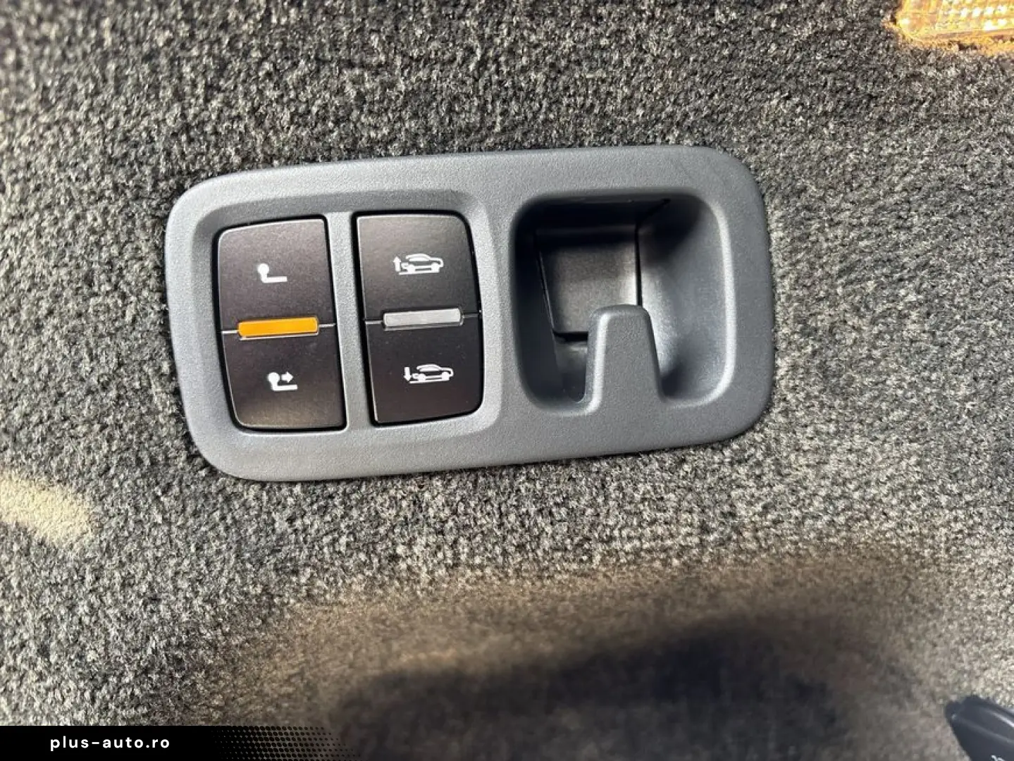 BENTLEY New Bentayga V8 S