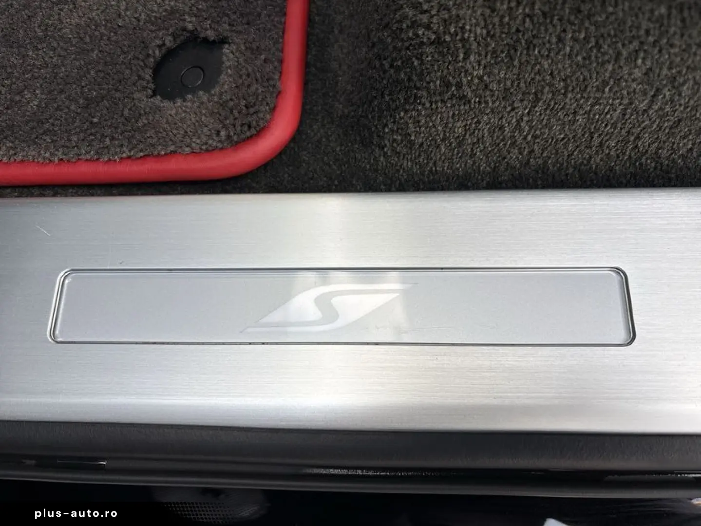 BENTLEY New Bentayga V8 S