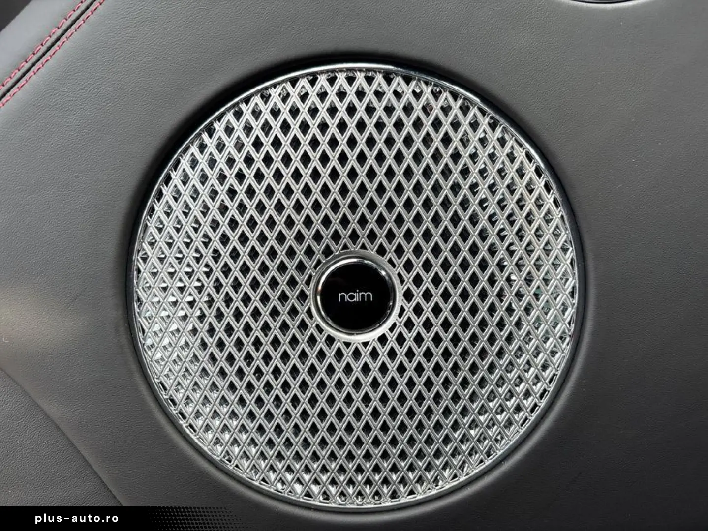 BENTLEY New Bentayga V8 S