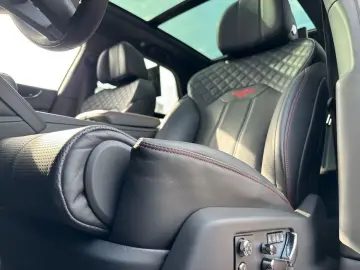 BENTLEY New Bentayga V8 S