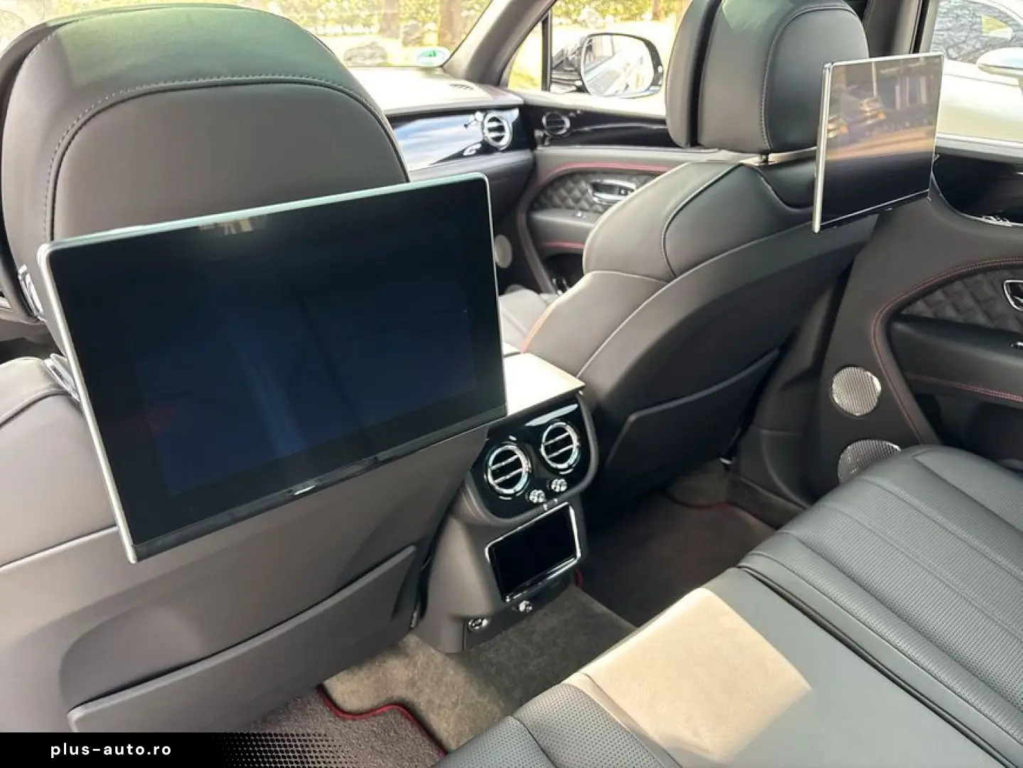 BENTLEY New Bentayga V8 S