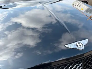 BENTLEY New Bentayga V8 S