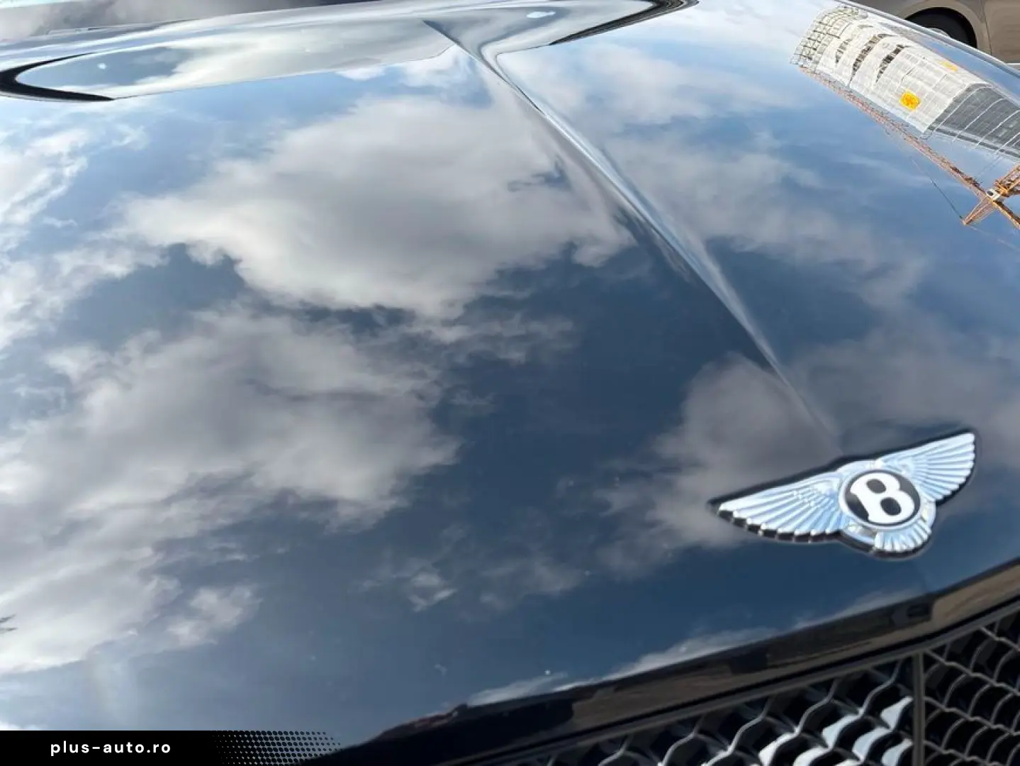 BENTLEY New Bentayga V8 S