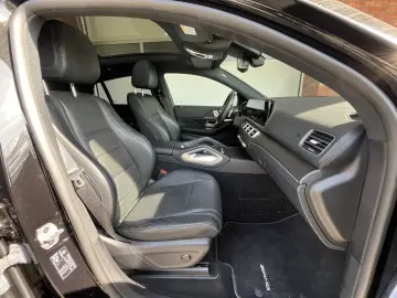 MERCEDES-BENZ GLE 350 de Coupe AMG Pano HeadUp Burmester