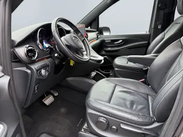 MERCEDES-BENZ V 300 d lang 9G Edition  AMG Line DIST…
