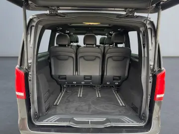 MERCEDES-BENZ V 300 d lang 9G Edition  AMG Line DIST…