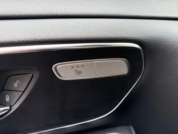 MERCEDES-BENZ V 300 d lang 9G Edition  AMG Line DIST…