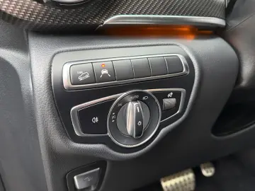 MERCEDES-BENZ V 300 d lang 9G Edition  AMG Line DIST…