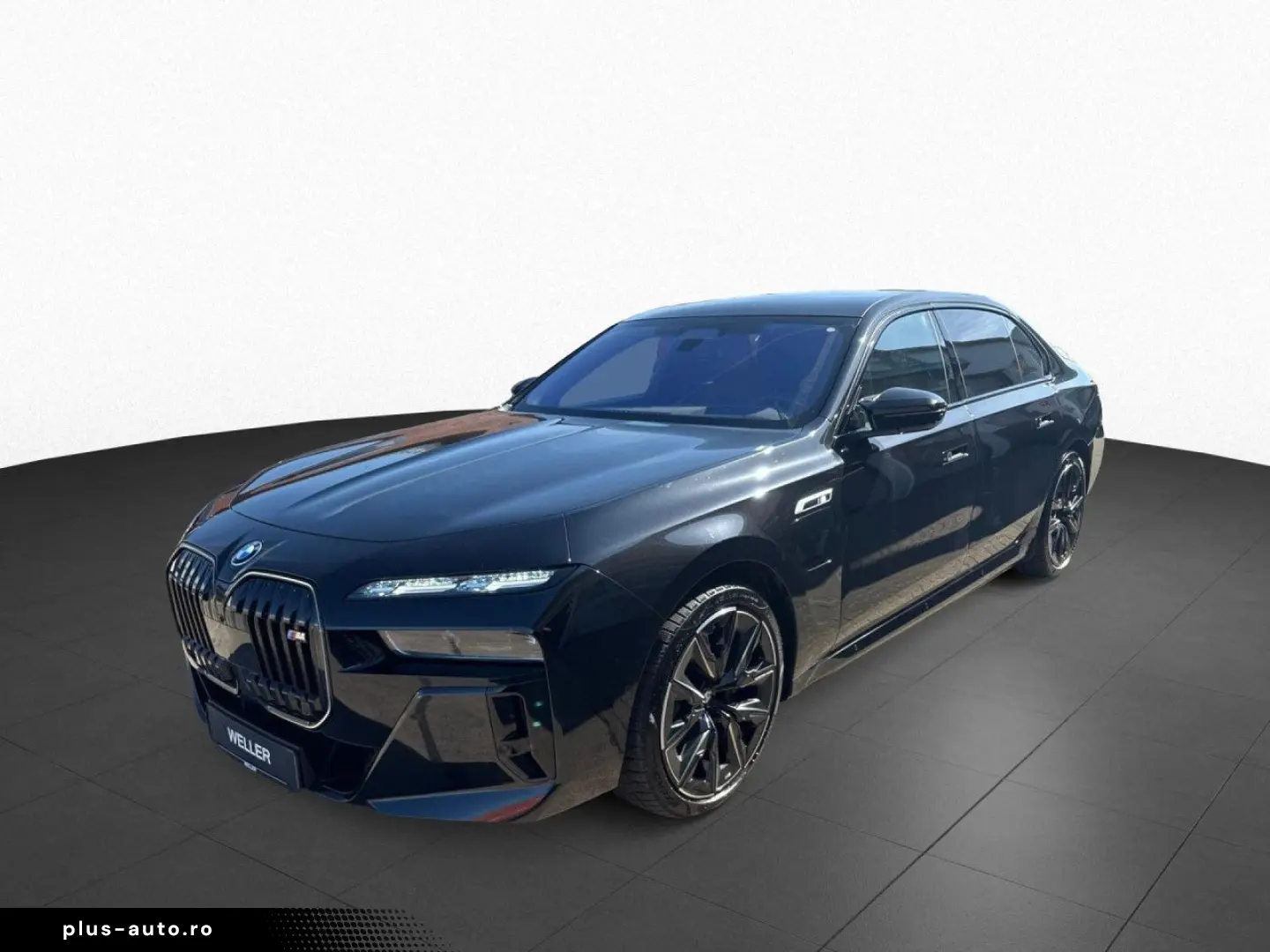 BMW M760e xDrive PRO M Perfor SkyL FondEnt Kristall