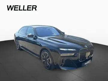 BMW M760e xDrive PRO M Perfor SkyL FondEnt Kristall