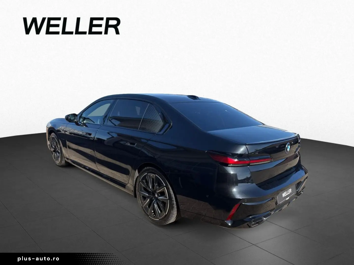 BMW M760e xDrive PRO M Perfor SkyL FondEnt Kristall