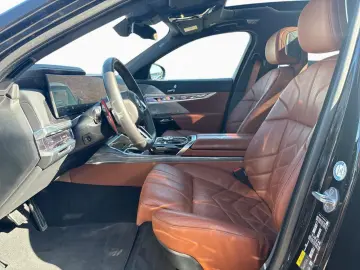 BMW M760e xDrive PRO M Perfor SkyL FondEnt Kristall