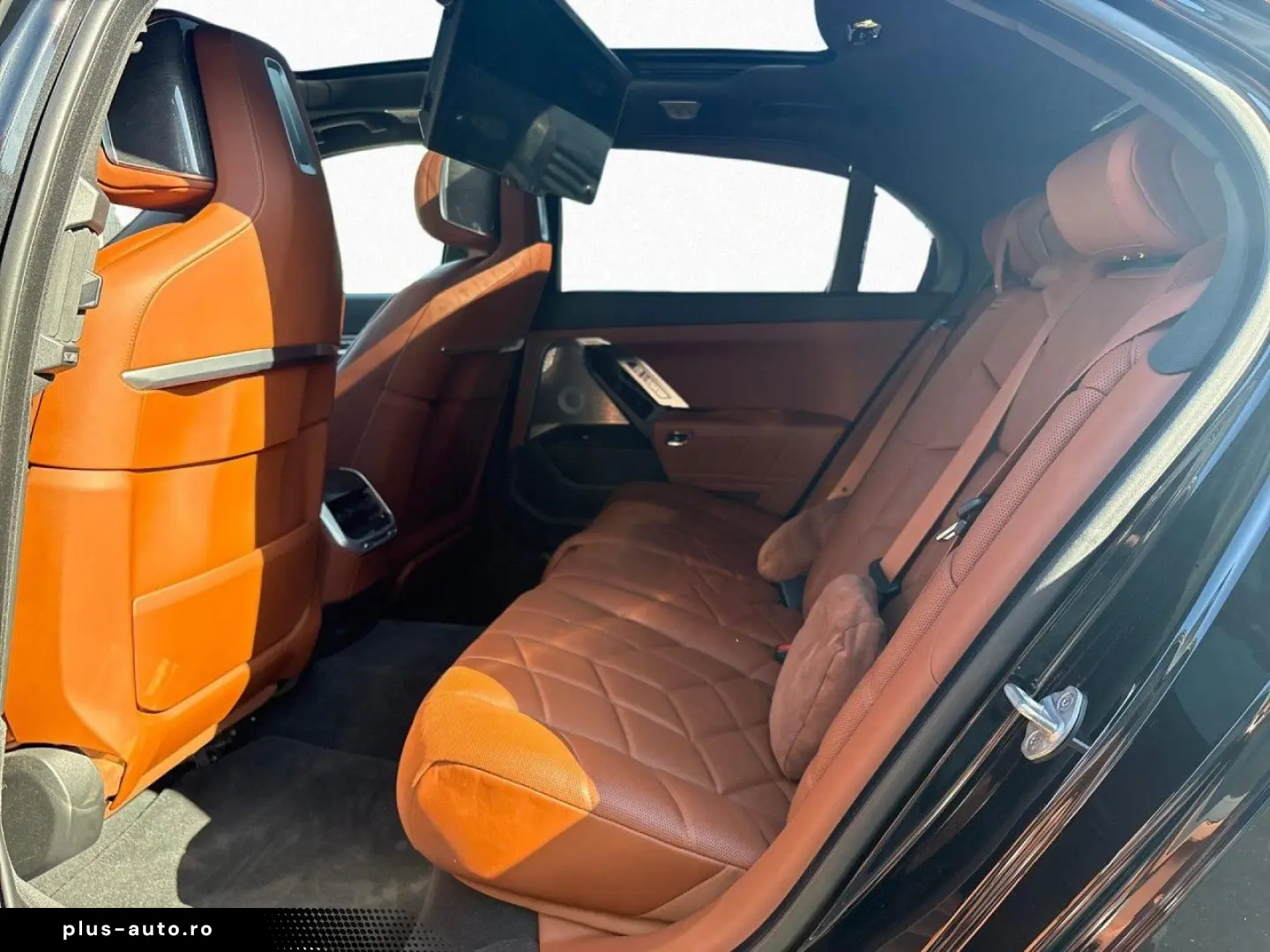 BMW M760e xDrive PRO M Perfor SkyL FondEnt Kristall