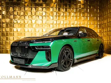 BMW M760e xDrive   by LARTE DESIGN   B&W   TV