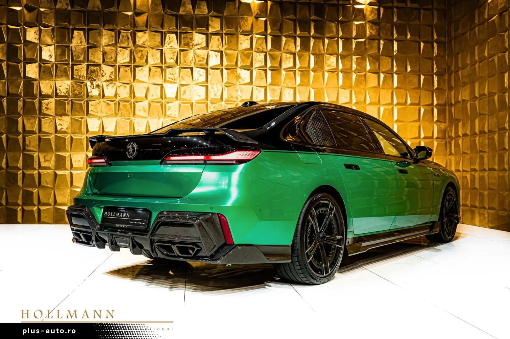 BMW M760e xDrive   by LARTE DESIGN   B&W   TV