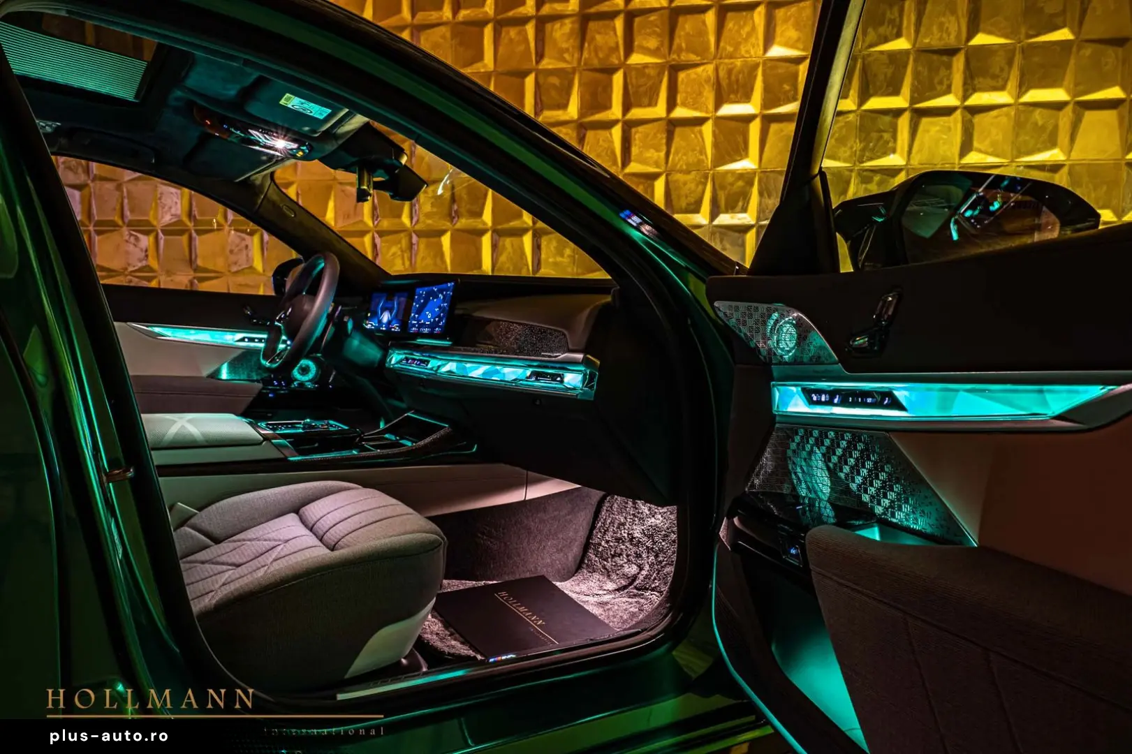 BMW M760e xDrive   by LARTE DESIGN   B&W   TV