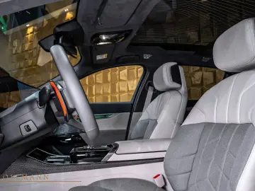 BMW M760e xDrive   by LARTE DESIGN   B&W   TV
