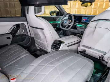 BMW M760e xDrive   by LARTE DESIGN   B&W   TV