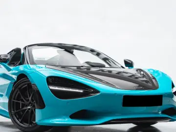 McLaren 750S Spider MSO TOKYO-CYAN