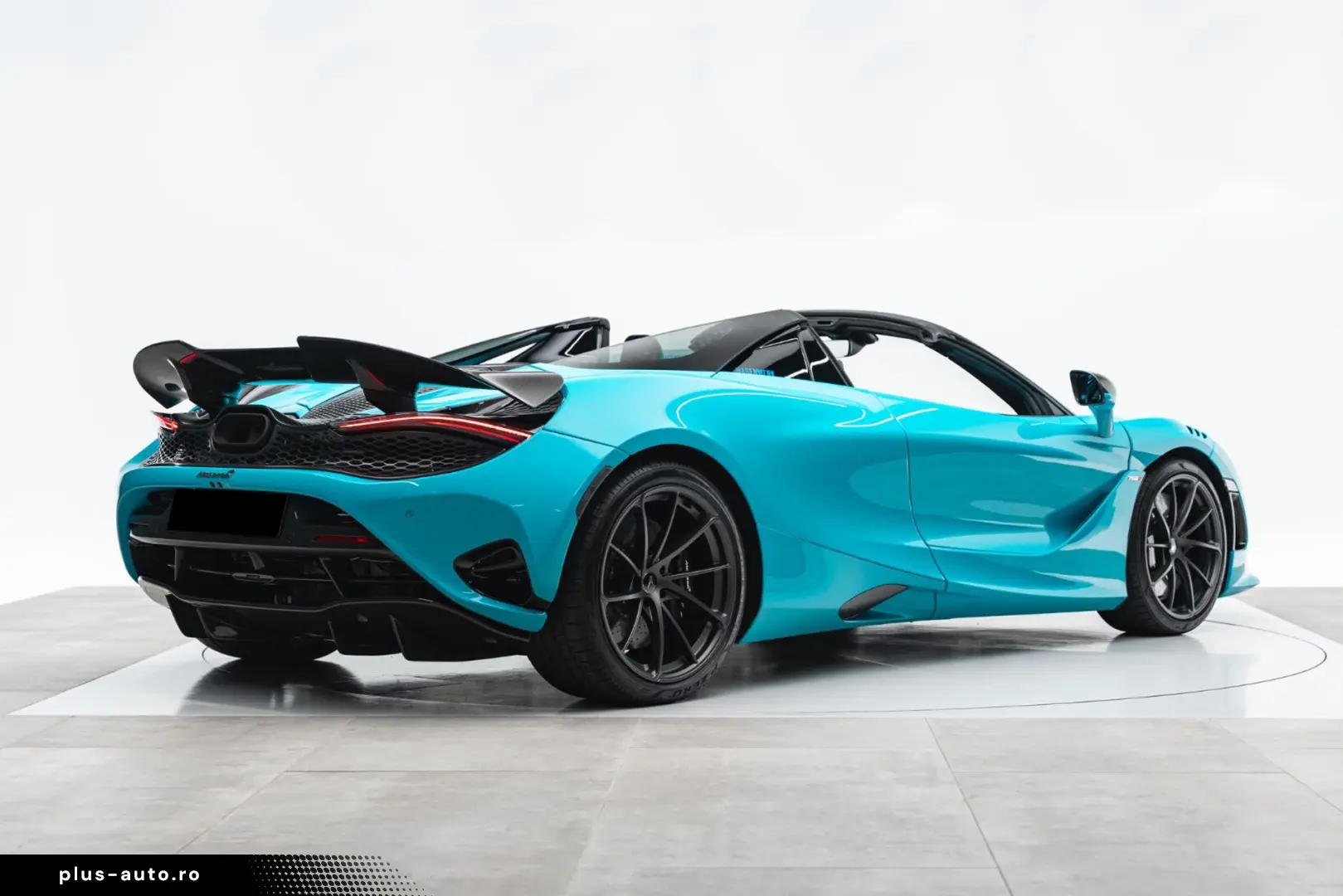 McLaren 750S Spider MSO TOKYO-CYAN