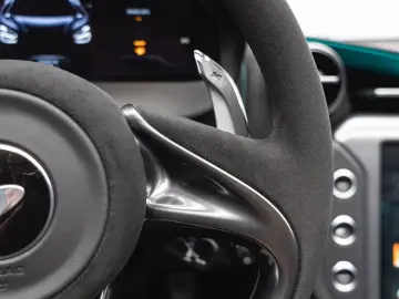 McLaren 750S Spider MSO TOKYO-CYAN