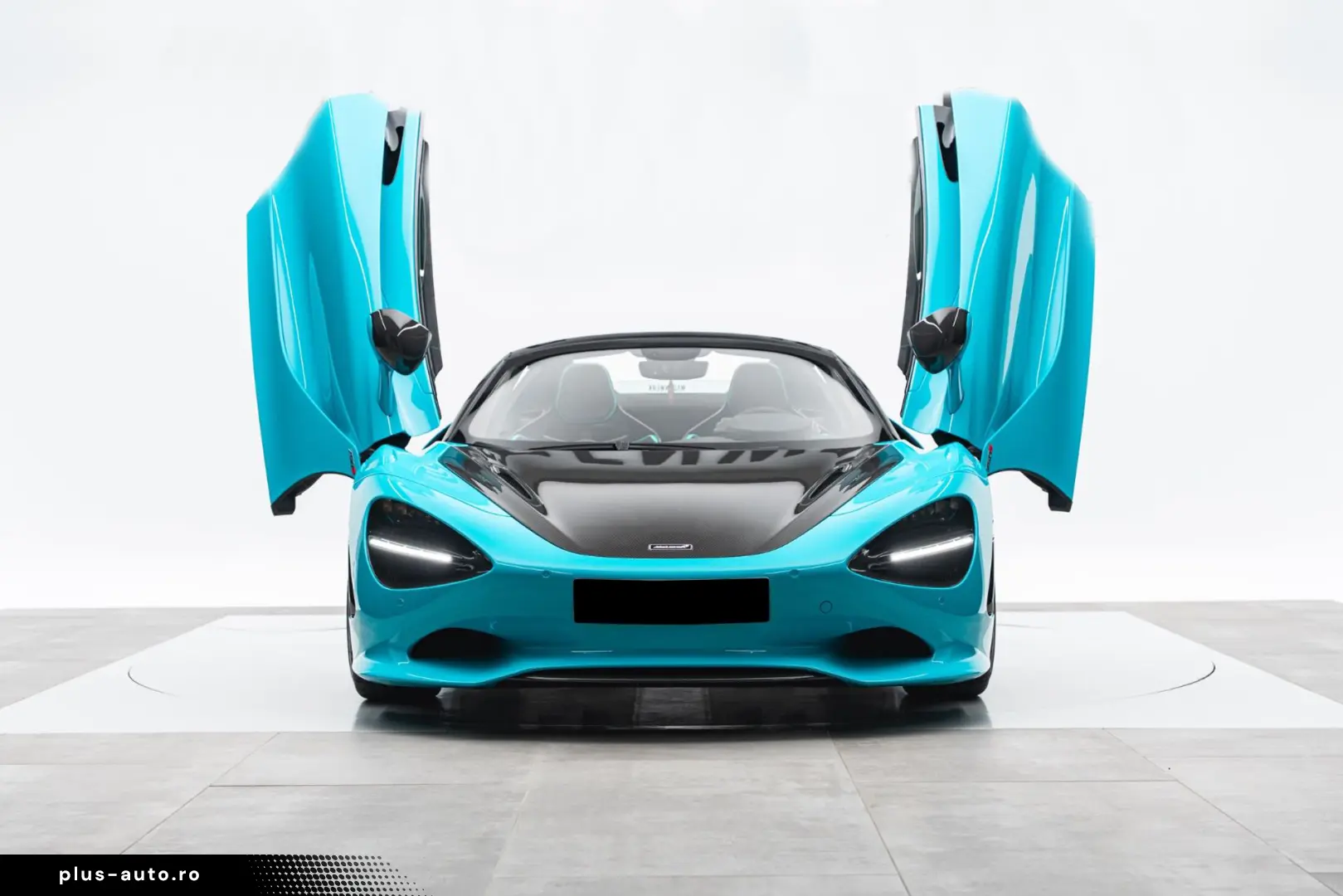 McLaren 750S Spider MSO TOKYO-CYAN