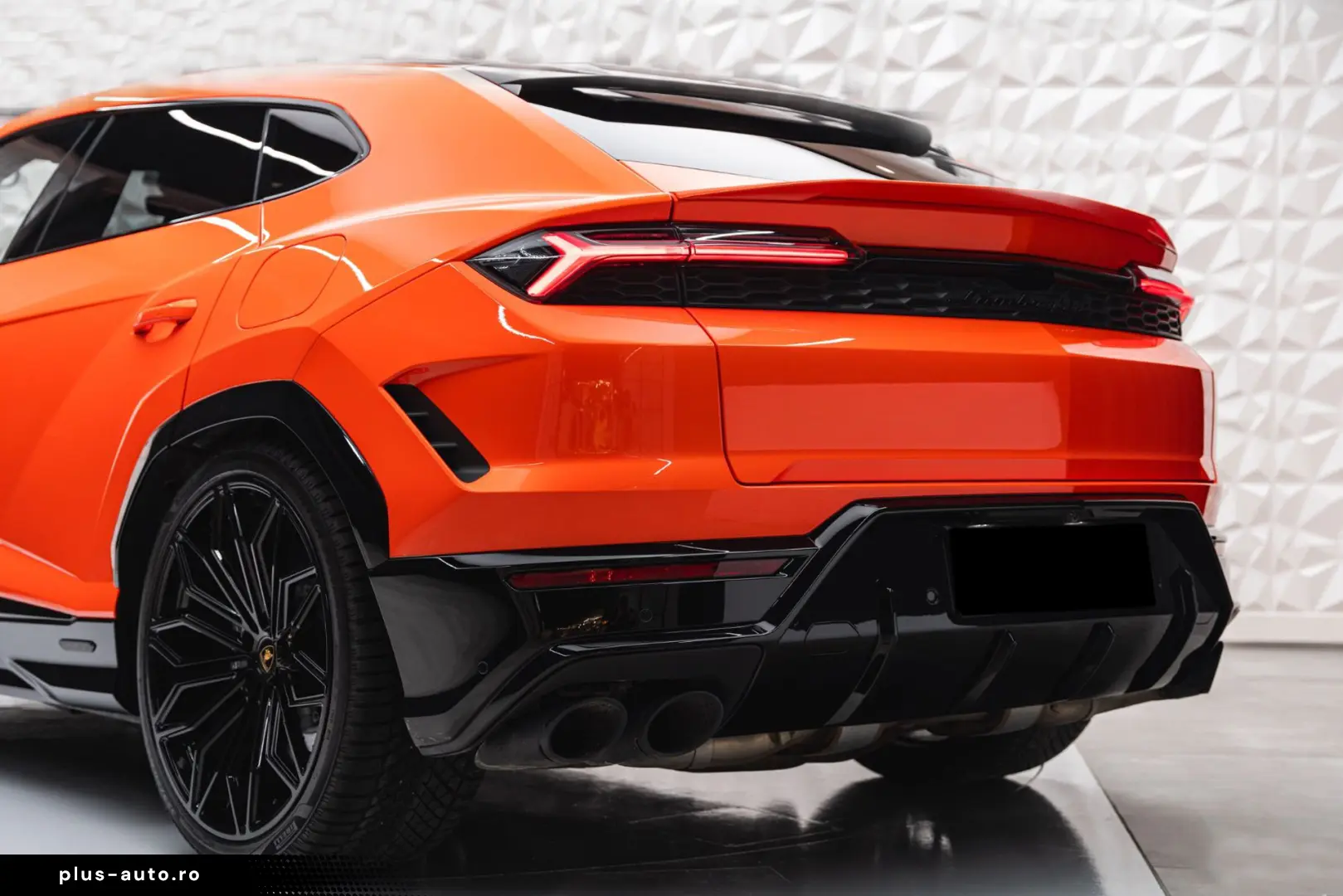 Lamborghini Urus SE AD-PERSONAM MY2025 FULL-CARBON
