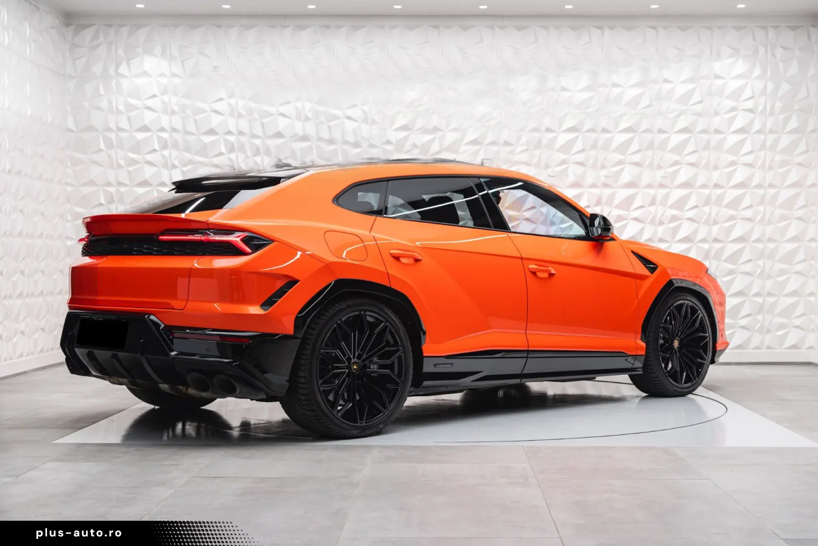 Lamborghini Urus SE AD-PERSONAM MY2025 FULL-CARBON
