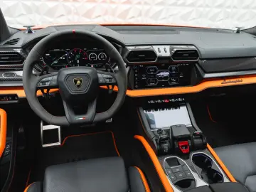 Lamborghini Urus SE AD-PERSONAM MY2025 FULL-CARBON