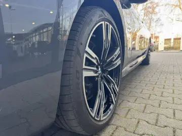 BMW 750e xDrive M Sport Pro