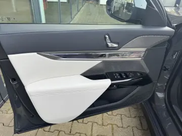 BMW 750e xDrive M Sport Pro