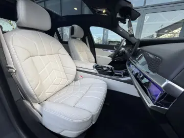 BMW 750e xDrive M Sport Pro