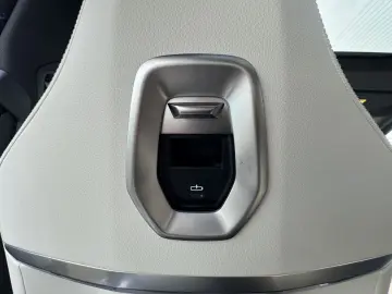 BMW 750e xDrive M Sport Pro